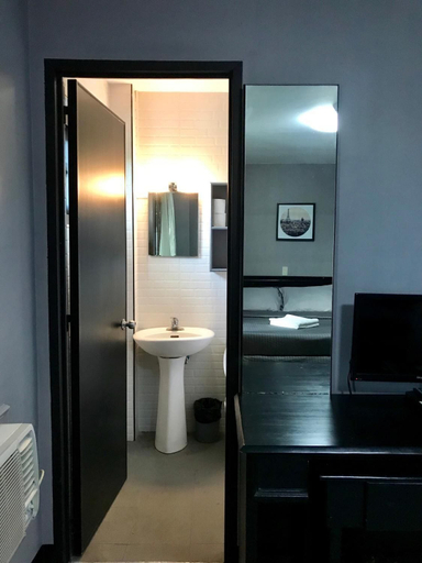 Bathroom 5, Hotel Capada, Cebu City