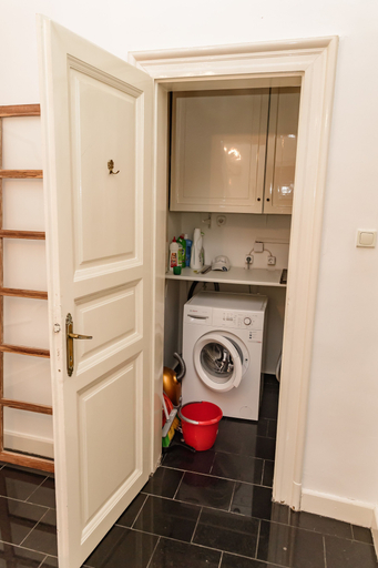 Bathroom 4, Pelicanstay in Buda Historical District, Budapesti