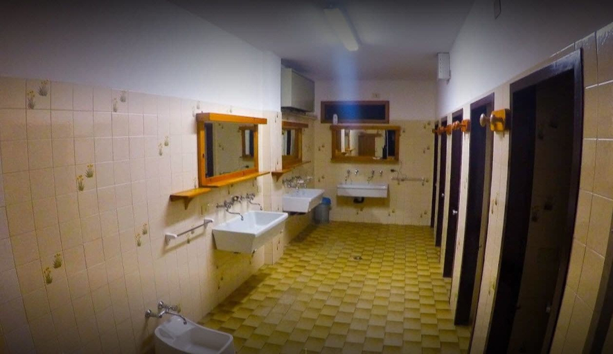 Bathroom, Camping Hotel La Pineta, Sondrio