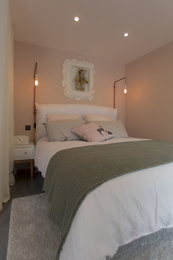 Bedroom 4, Le Presbytère de Thiverval, Yvelines