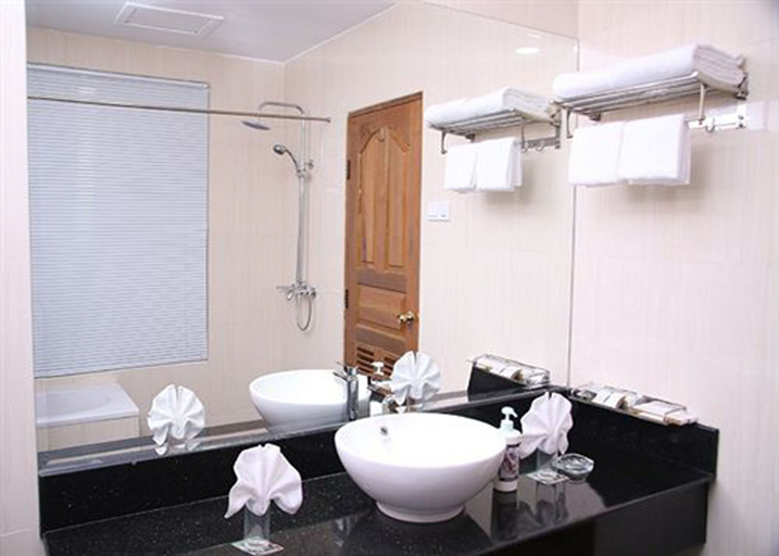Bathroom 3, Excel Capital Hotel, Naypyitaw