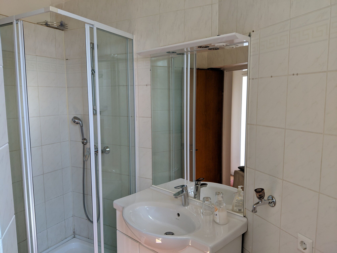 Bedroom 3, Abdalla Apartments, Murtal
