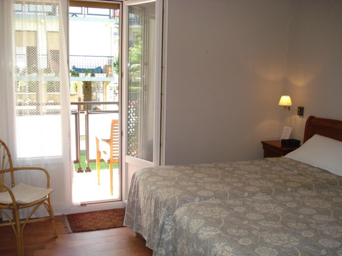 Bedroom 4, Pensión Zarauz Playa, Guipúzcoa