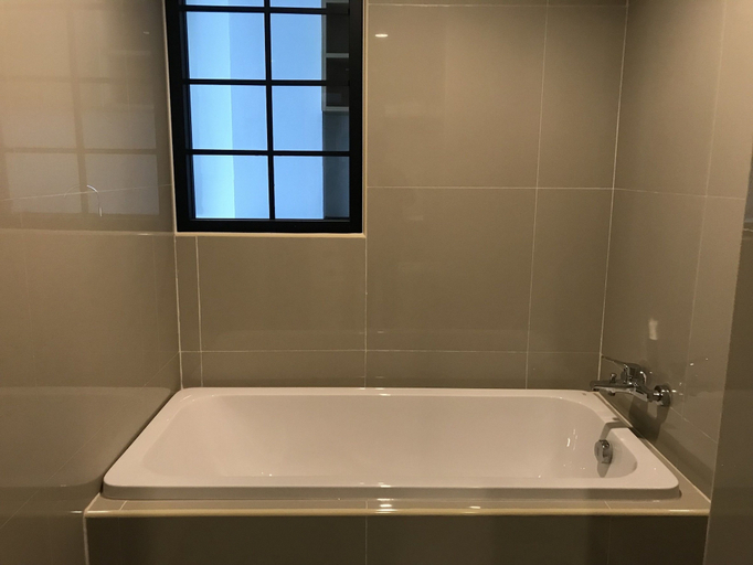 Bathroom 4, The Royal Ville Residence, Kabin Buri