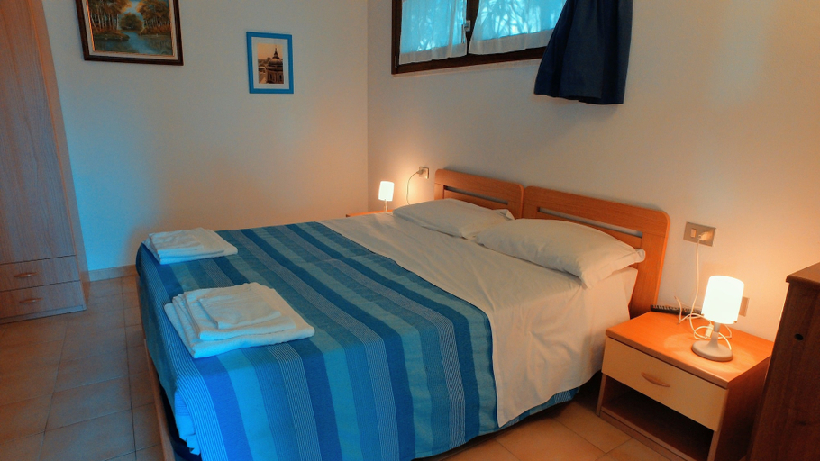 Bedroom 3, Spinnaker, Oristano