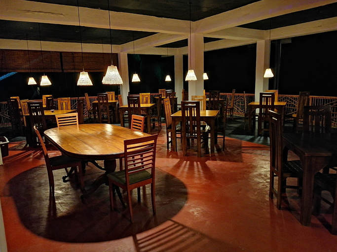 Food & Drinks 5, MacNara Traveller's Inn, Ratnapura
