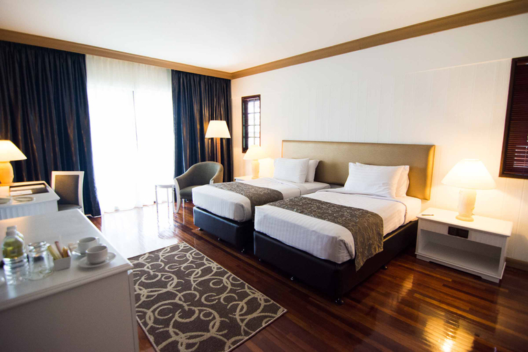 Bedroom 2, Mines Beach Resort Hotel, Seri Kembangan