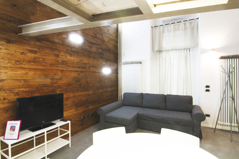 Others 5, Alessia's Flat - Portello, Milano
