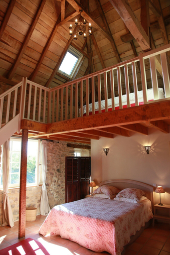 Bedroom 2, Domaine le Muret, Aveyron