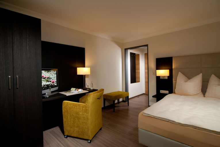 Bedroom 5, Hotel Restaurant Pollmanns, Cochem-Zell