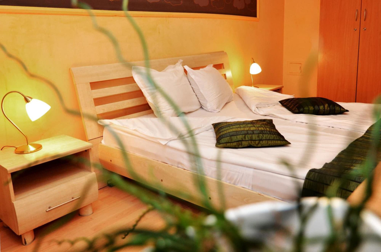 Bedroom 3, Hotel Sorbona, Varna
