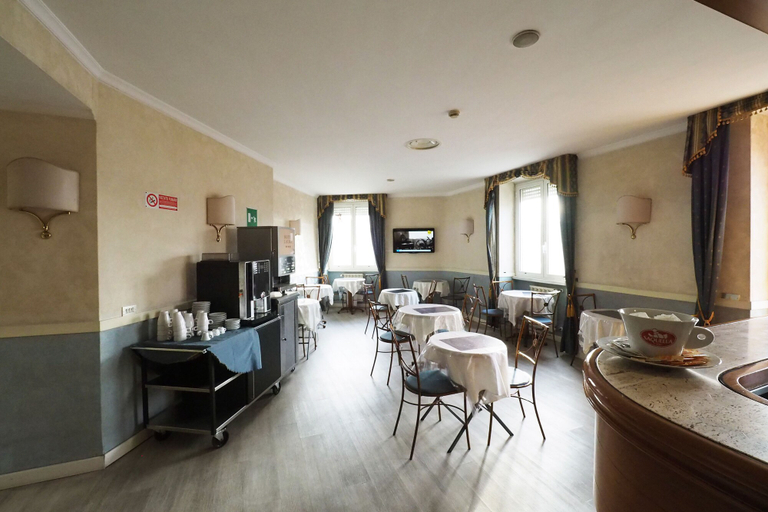 Food & Drinks 5, Hotel Laura, Roma