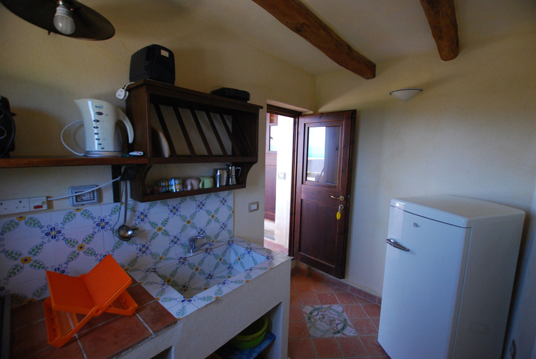 Others 4, Villetta Terasia, Messina