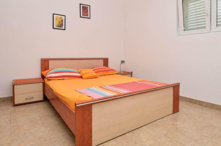 Bedroom 2, Apartments Karla, Orebić
