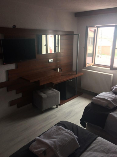 Bedroom 4, Bektas Karagol Otel, Bulancak