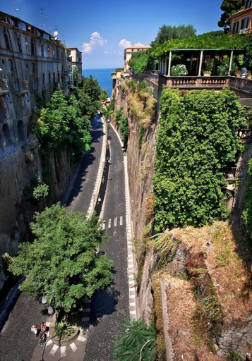 Others, New Domus Sorrento, Napoli