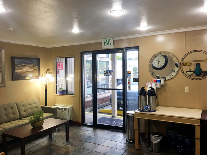 Others 5, Fairground Inn, Snohomish