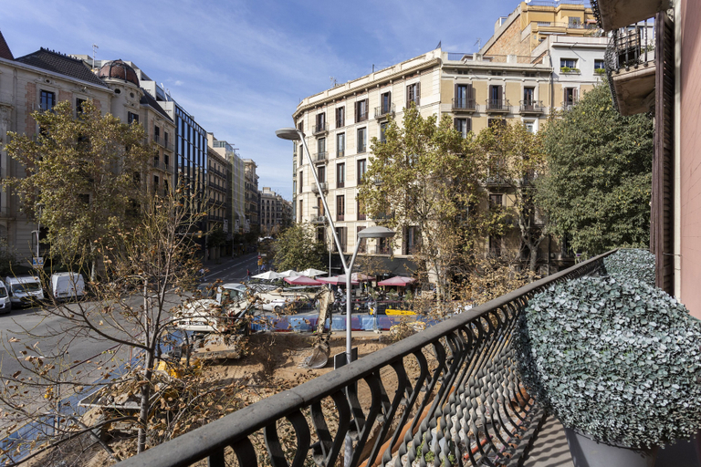 Others 5, Feelathome Casa Bertrand, Barcelona