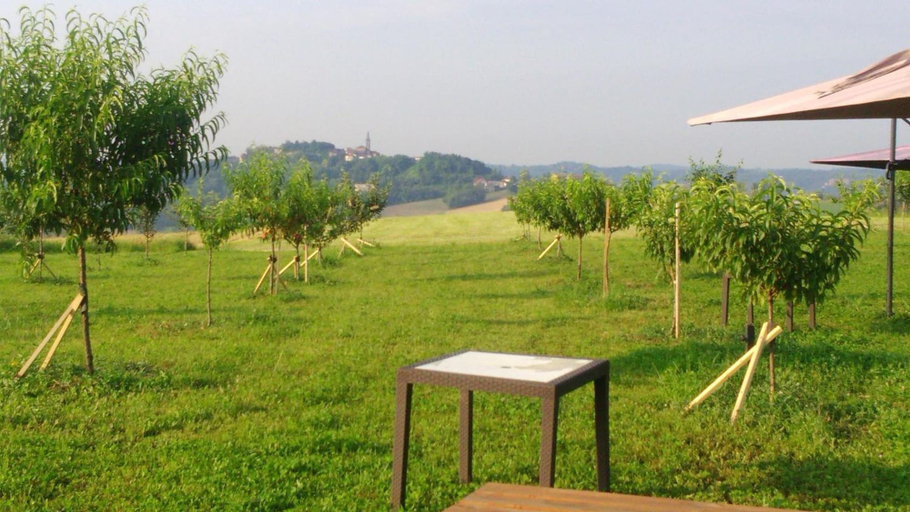 Others 5, Il Balcone Sul Monferrato, Alessandria