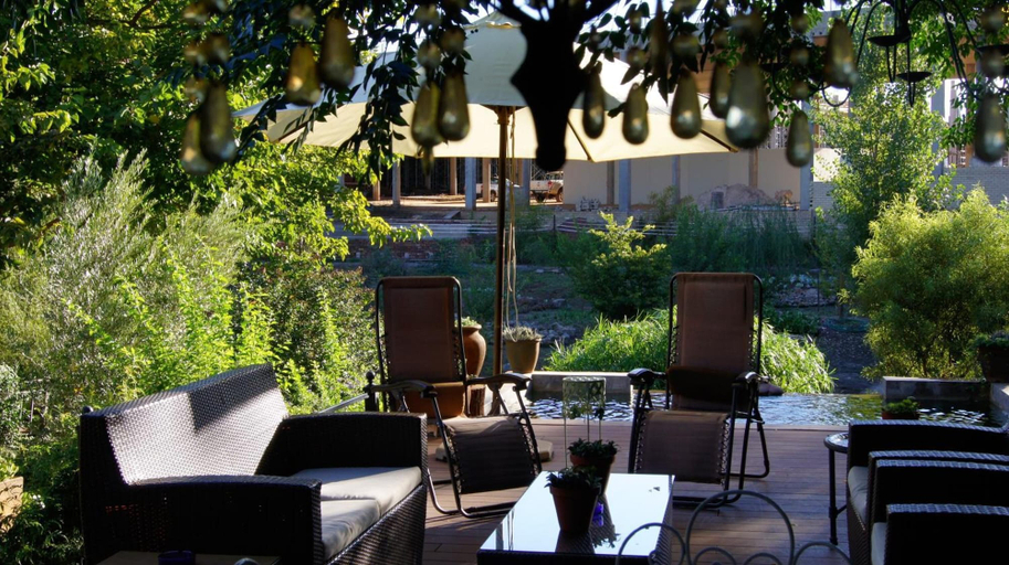 Food & Drinks 5, Cunningham Cottage Guest House, John Taolo Gaetsewe