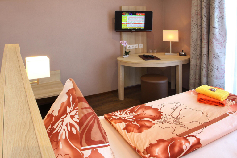 Bedroom 5, Hotel Rheinkönig, Rhein-Lahn-Kreis