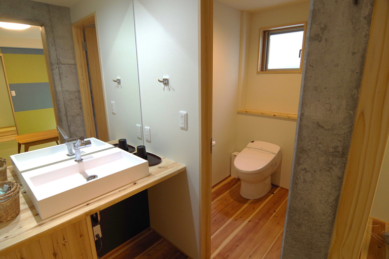 Bathroom 3, Misenkan, Tenkawa