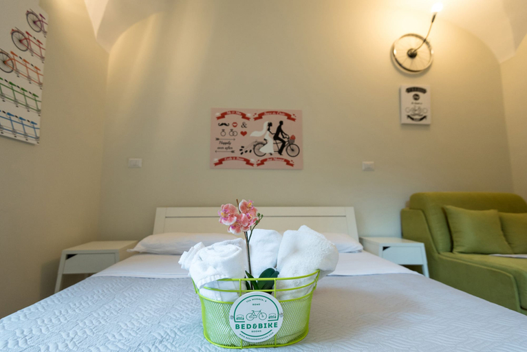 Bedroom 5, Bed&BikeRome Rooms, Rome