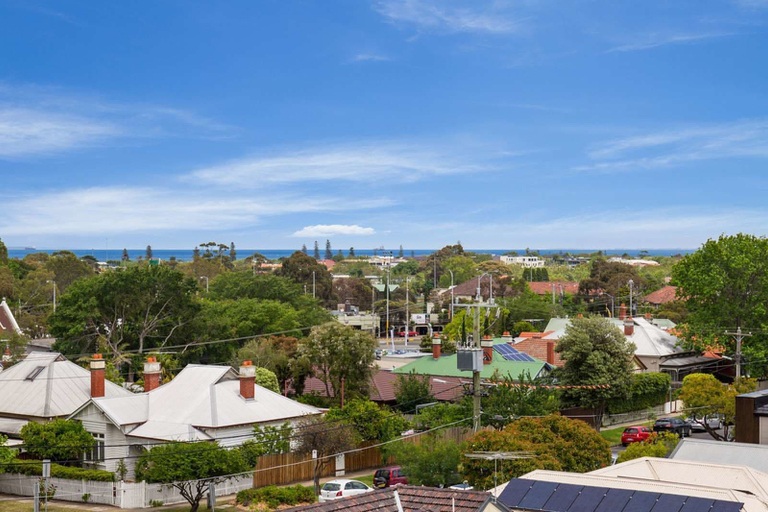Others 4, Executive Apartment With Bay Views, Melbourne