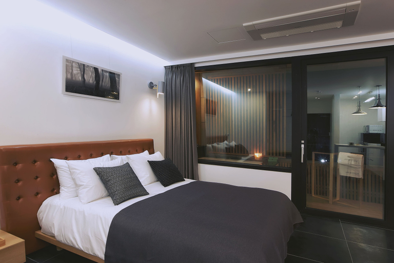 Bedroom 2, Jay n Chloe, Seogwipo