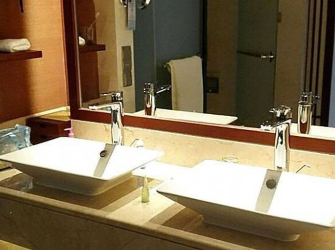 Bathroom 4, Hainan Qizi Bay New Century Resort, Hainan