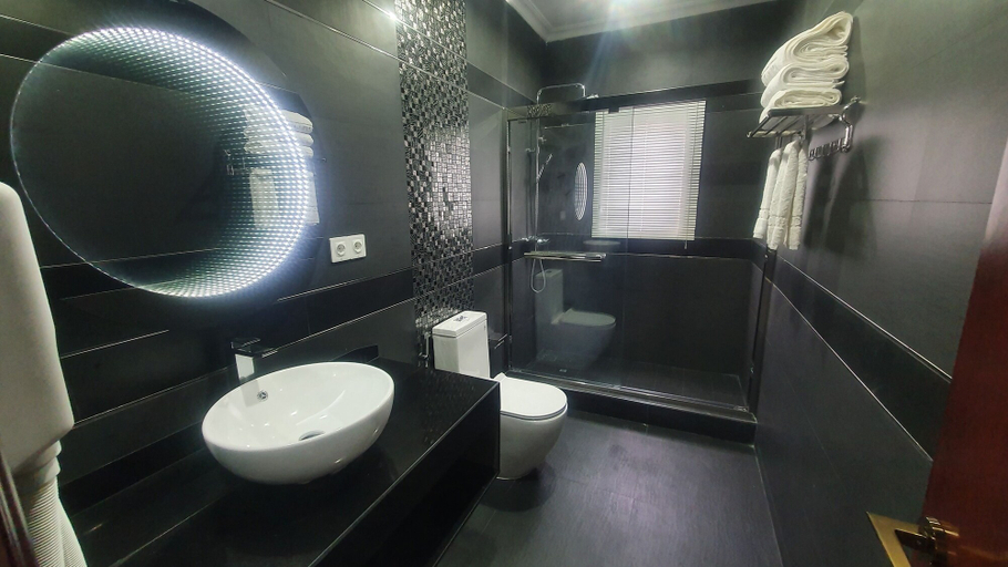 Bathroom 3, Indico Apart Hotel, Nacala Velha