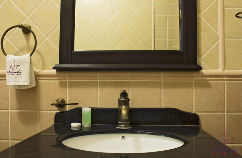 Bathroom 4, Island Paradise Apartment, Mjini