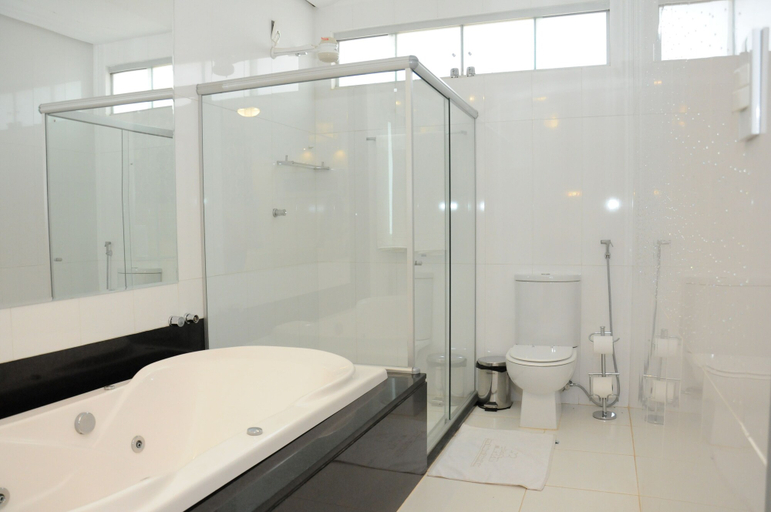 Bathroom 5, Fiesta Baiana Clube Hotel, Irecê