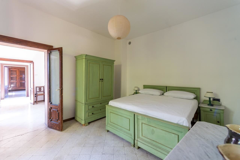 Bedroom 3, Villa La Rossa, Lecco