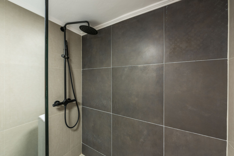 Bathroom 3, Comfortable Apartment near City Center, Attica