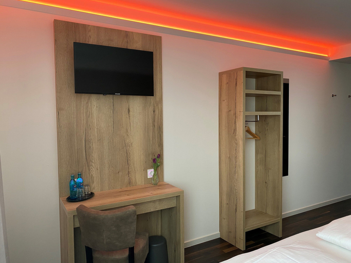 Bedroom 4, Hotel B4, Limburg-Weilburg