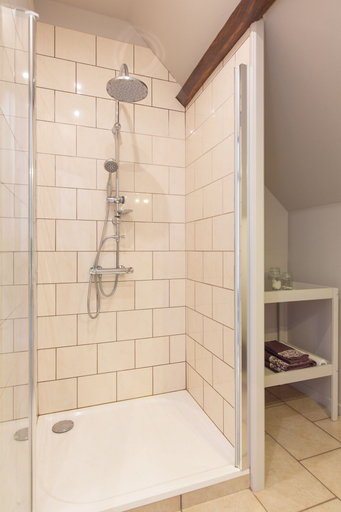 Bathroom 5, Couette & Confitures, Eure