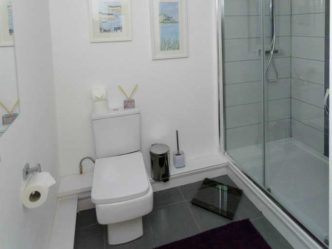 Bathroom 3, Ivy House, Leeds