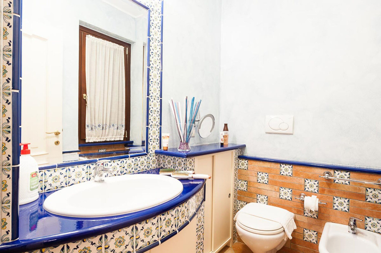 Bathroom 3, Casa Vacanza Villa Polifemo, Latina
