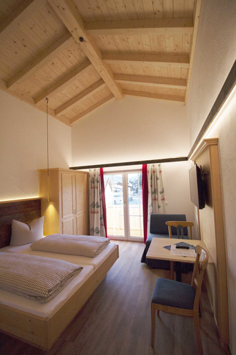 Bedroom 3, Berggasthof Sonne Imberg, Oberallgäu