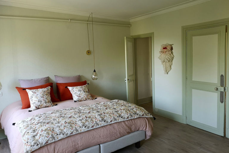 Bedroom 2, Le Clos des Fées, Val-d'Oise