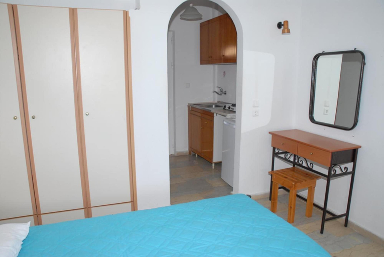 Bedroom 2, Apollo, Ionian Islands