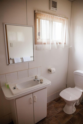 Bathroom 4, BIG4 Crystal Brook Tourist Park, Manningham - East