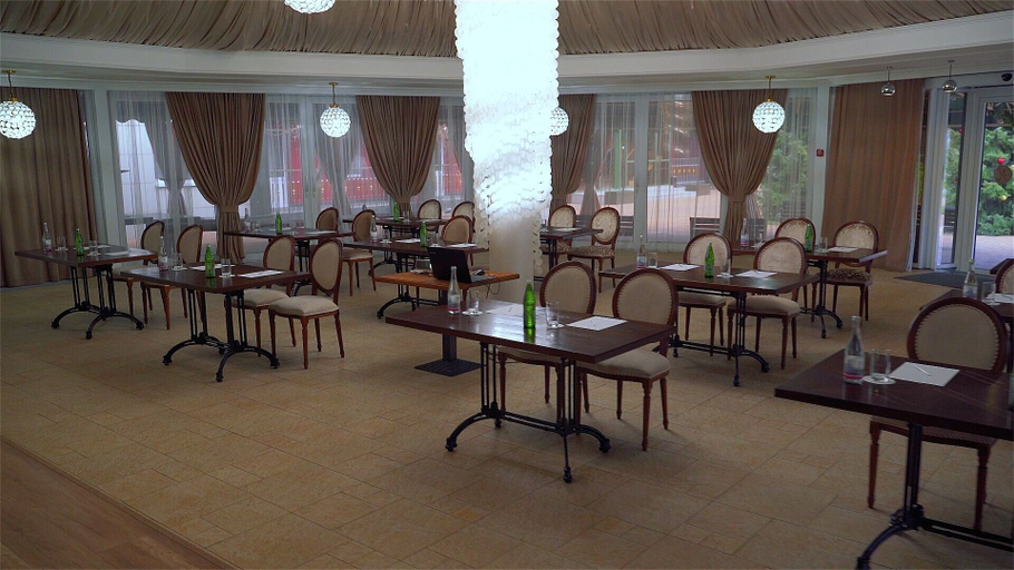 Food & Drinks 5, Jardin Park Hotel, Bataysk