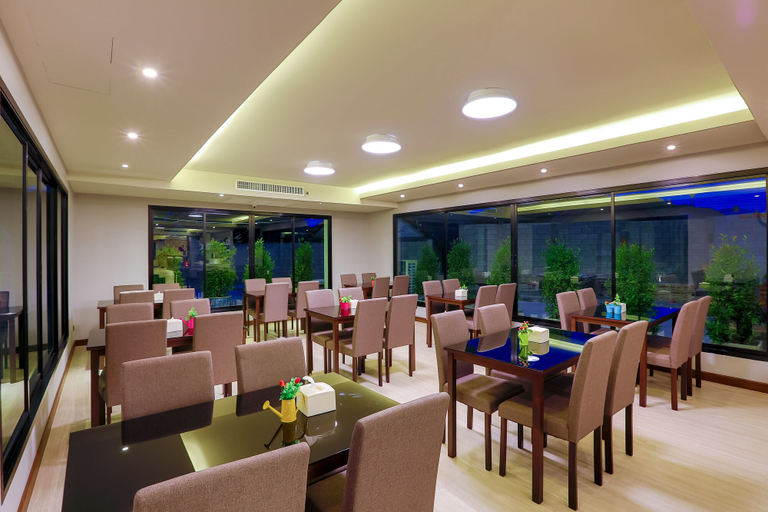 Food & Drinks 5, Rung Aroon Hotel By Le Siri, Muang Chiang Mai