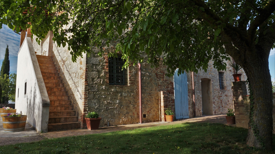 Exterior & Views 2, Relais Castel Bigozzi, Siena