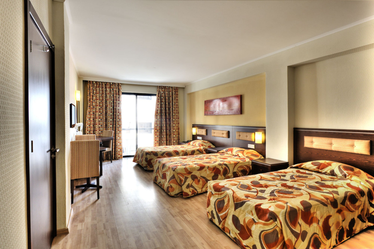Bedroom 3, Livadhiotis City Hotel, Larnaca
