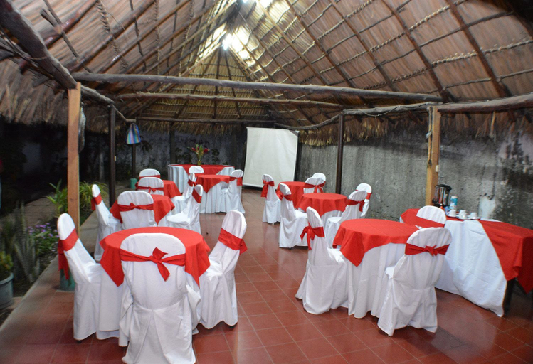 Food & Drinks 5, Hostal del Pacifico, Chinandega