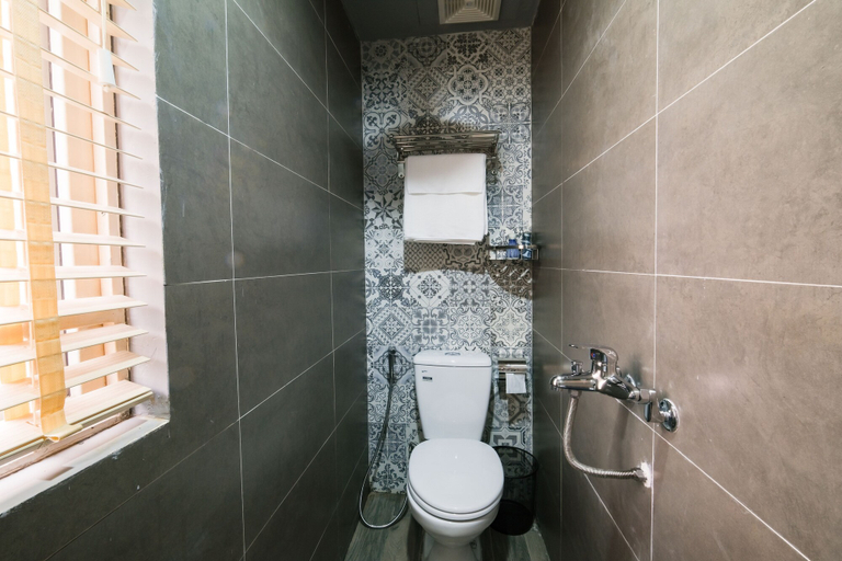 Bathroom 4, Le Petit Hanoi, Hai Bà Trưng