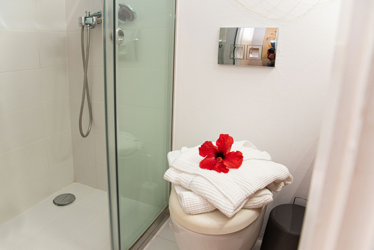 Bathroom 3, Barbati Boutique Studio, Ionian Islands